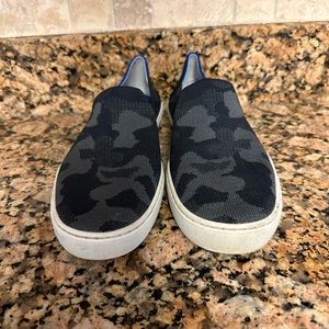 Rothys The‎ Sneaker Women's Size 8.5 US Gray Camo Flat Slip-on Slippers Shoes